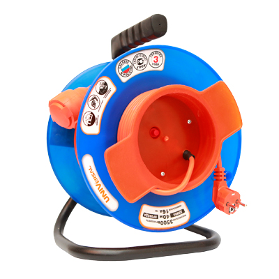 Удлинитель на катушке с выносной литой розеткой UNIVersal У10-028