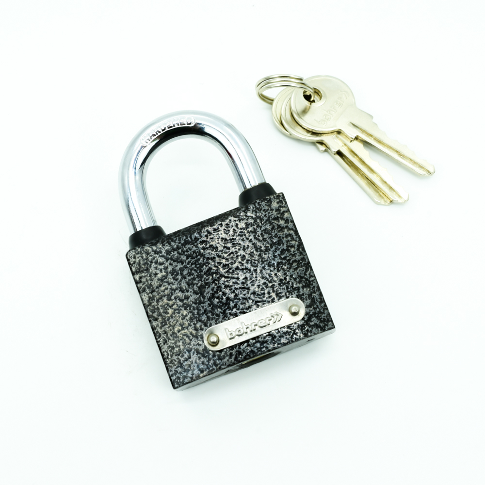 Замок навесной Bohrer ПД-63 (дужка сталь 10 мм, 3 ключа) (корпус чугун, резин. накладки на дужке) (с подвес)